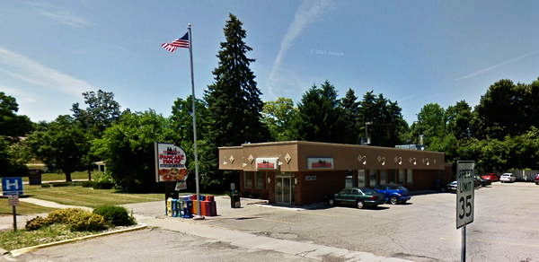 Big Boy Restaurants (Elias Brothers, Elias Bros) - Saline - 220 W Michigan Ave (newer photo)
